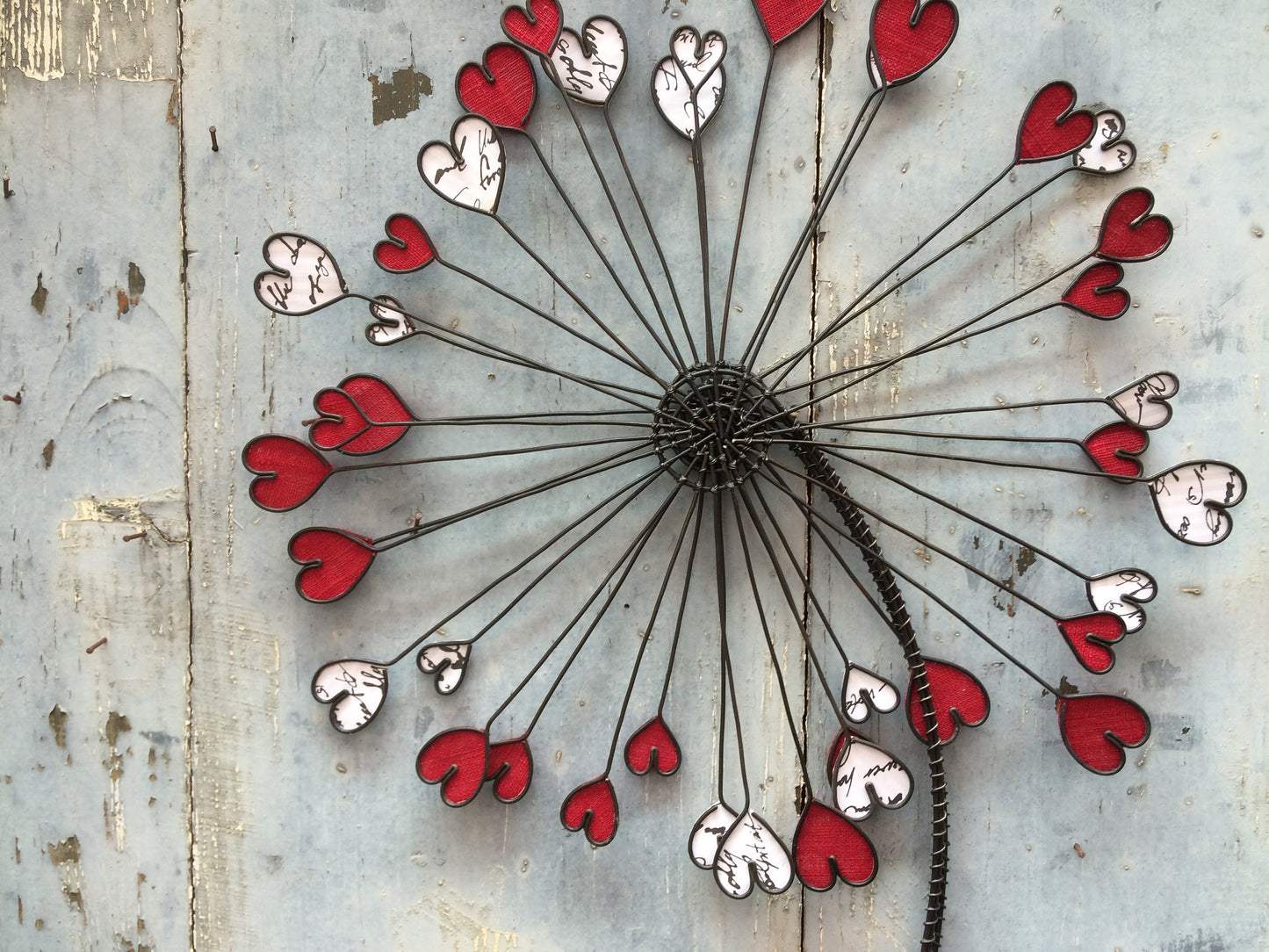 Fleur, rose, pissenlit en fil de fer recuit, décoration murale, métal et tissu, cadeau décoration d'intérieur avec coeur, rouge, nature