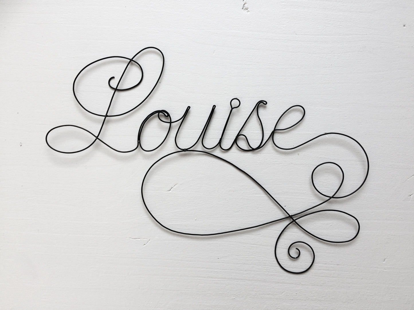 Anpassbarer Vorname aus Draht, Vorname Louise, Wanddekoration Kinderzimmer, Türschild, Geburtsgeschenk, Vorname Wand