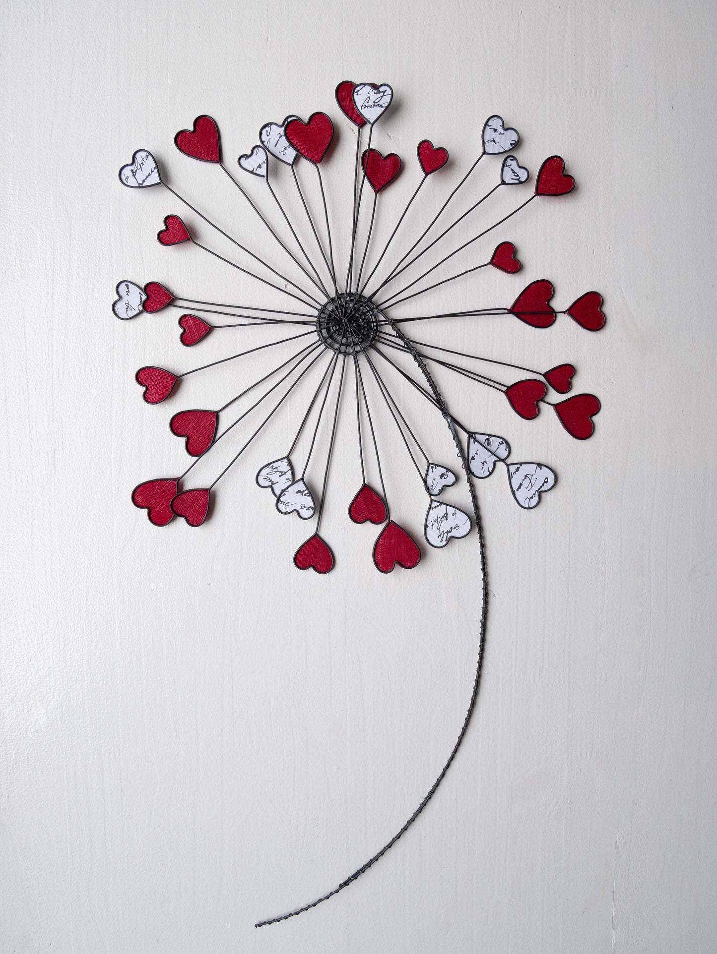 Fleur, rose, pissenlit en fil de fer recuit, décoration murale, métal et tissu, cadeau décoration d'intérieur avec coeur, rouge, nature