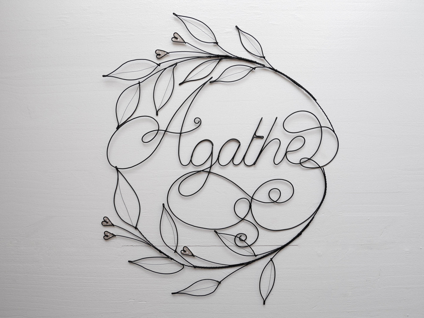 Prénom personnalisable, couronne murale, prénom fil de fer recuit, Agathe, prénom décoration oiseau métal, cadeau naissance personnalisable