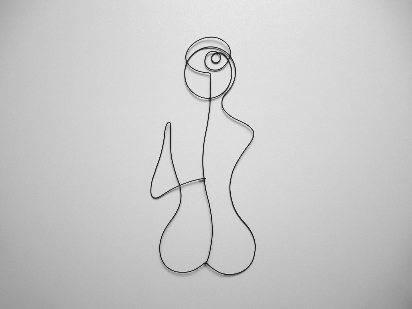 Féminin en fil de fer recuit, silhouette de femme, décoration murale métal, déco portait en fil de fer, déco artistique, women art