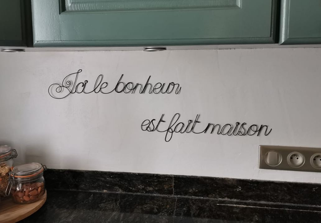 Drahtwandsatz, Drahtzitat, Drahtwort, Wanddekoration, Glück, hier ist das Glück hausgemacht