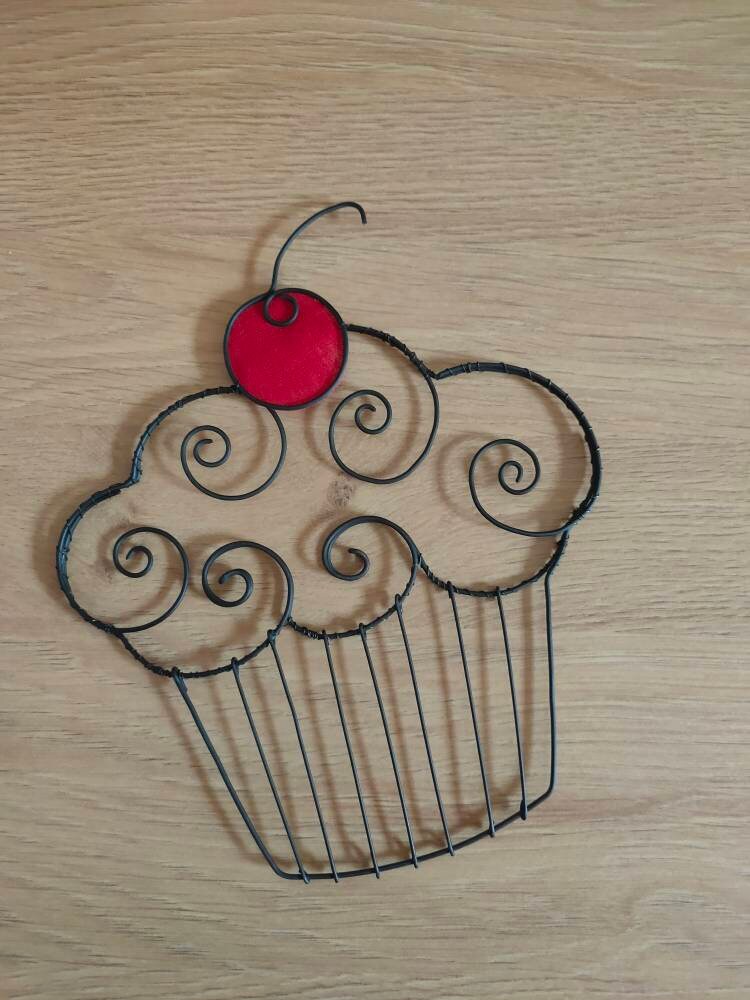 Cup cake en fil de fer recuit, décoration murale cuisine, décoration métallique, art food, gâteau, pâtisserie, cerise, french kitchen wire