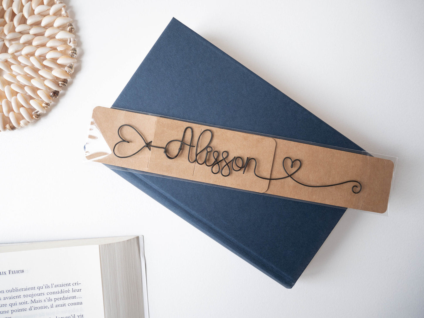 Marque page personnalisé en fil de fer, Prénom ou mot avec cœur, Accessoire de livre unique, Cadeau personnalisable maitresse, Handmade