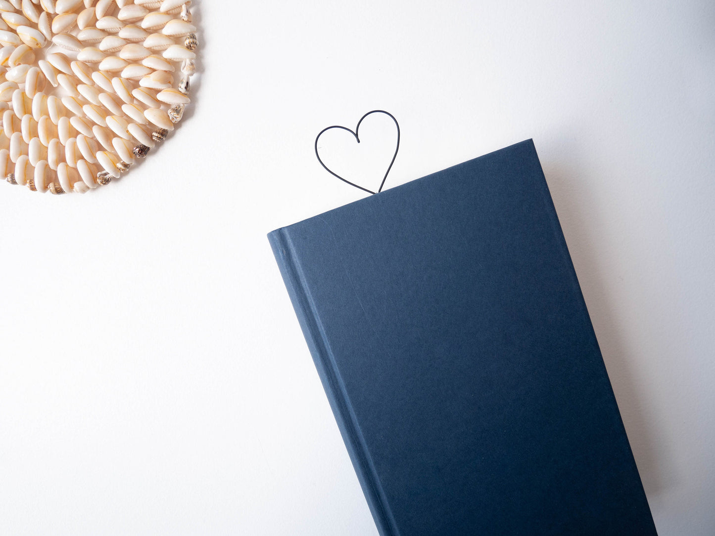 Marque page prénom personnalisé en fil de fer, Prénom ou mot avec cœur, Accessoire livre unique, Cadeau personnalisable, Je t'aime, Handmade