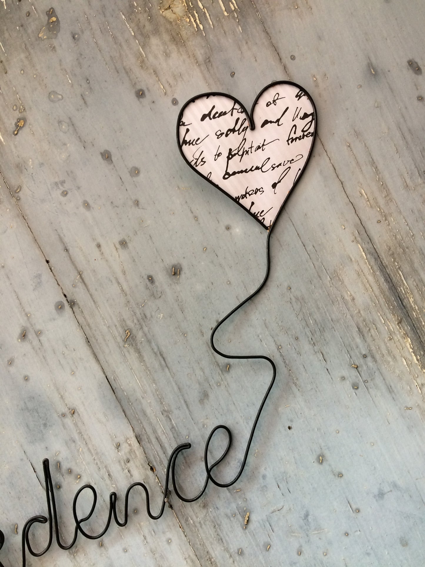 Word in annealed wire, wire message, wall phrase, writing quote wire sculpture, wall decoration, love, love