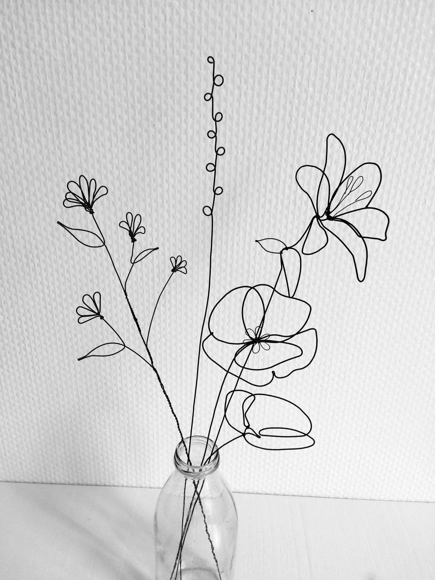 Bouquet of 4 flowers in annealed wire, poppy and wildflower, wire floral decoration, bohemian decor, nature decor, gift