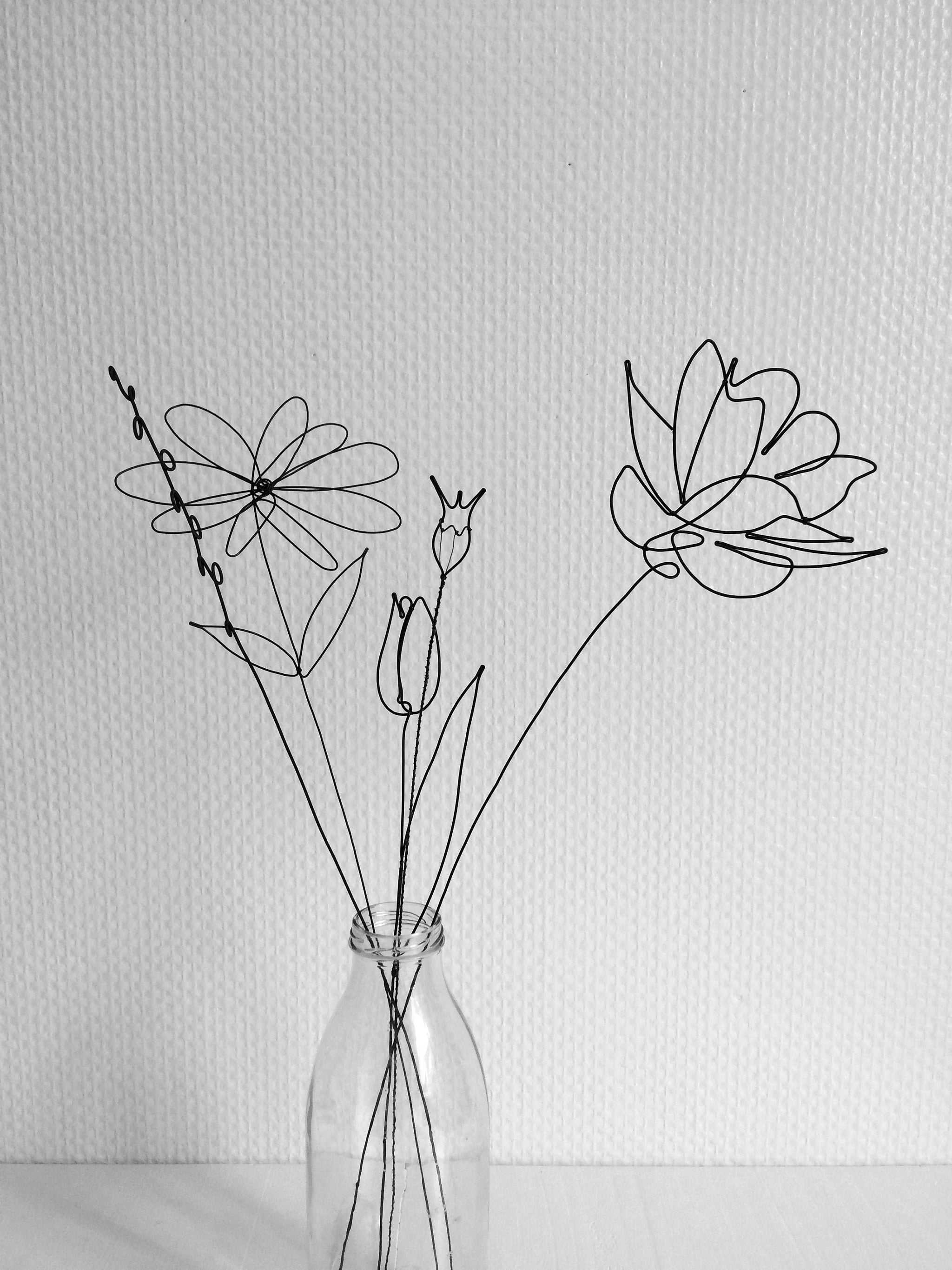 Bouquet de 5 fleurs en fil de fer recuit, décoration floral en fil de fer recuit, déco bohème nature, pivoine, marguerite, cadeau maitresse