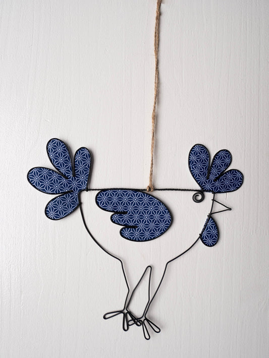 Decorative hen rooster to hang, wall decoration in annealed wire, fabric, interior decoration gift, chicken nature