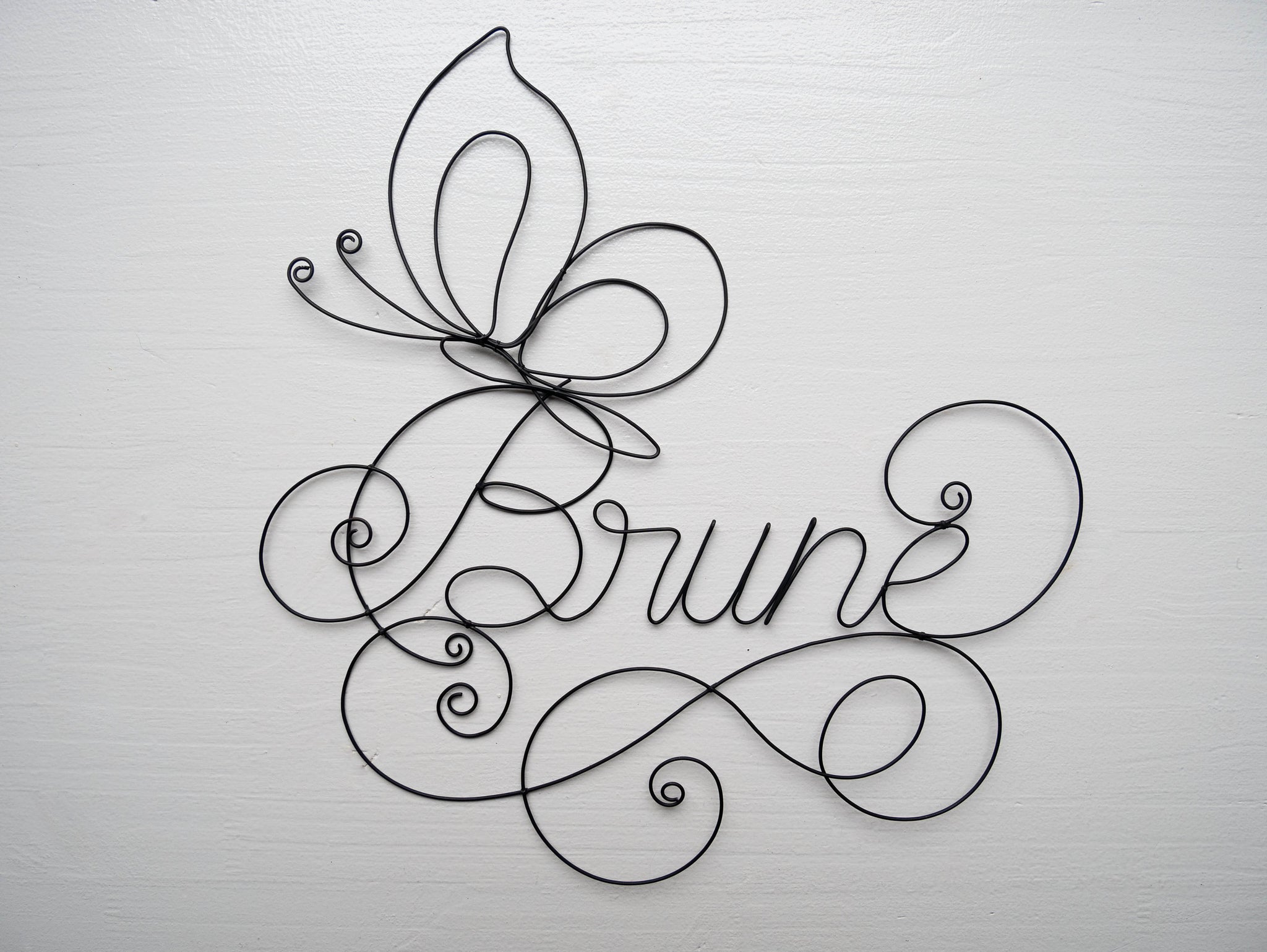 Prénom personnalisable, prénom fil de fer, décoration avec papillon, thème nature, cadeau de naissance, déco chambre bébé, prénom papillon