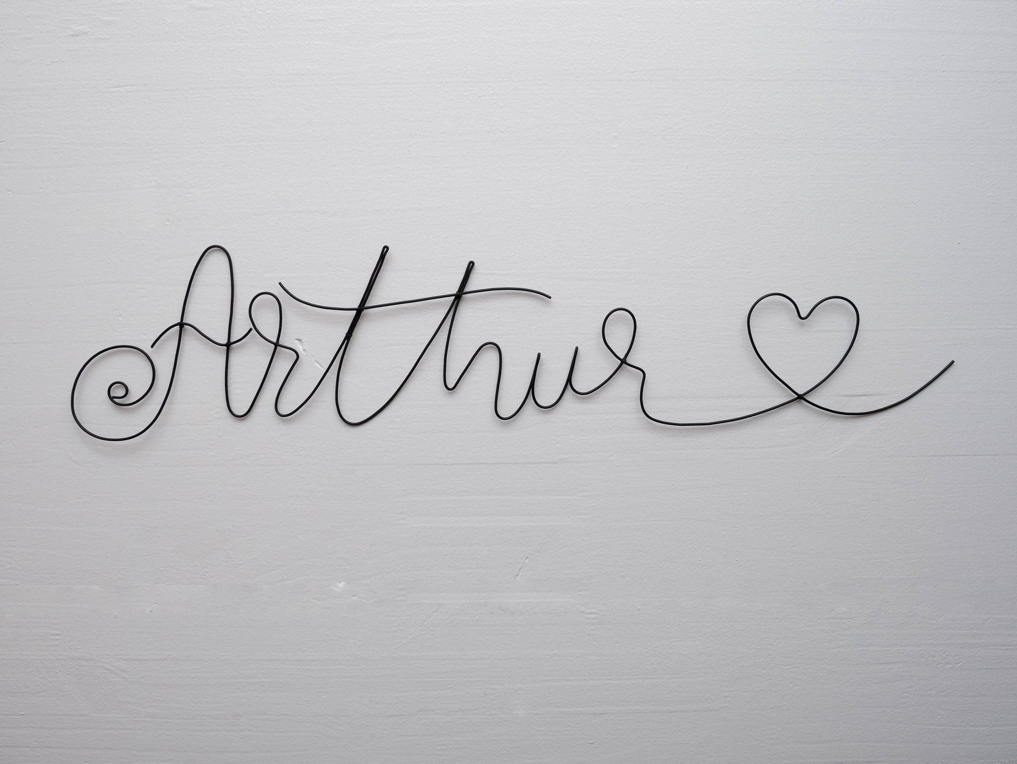 Prénom fil de fer recuit, prénom personnalisable, Arthur avec coeur, prénom bébé, décoration murale chambre d'enfant, plaque de porte prénom