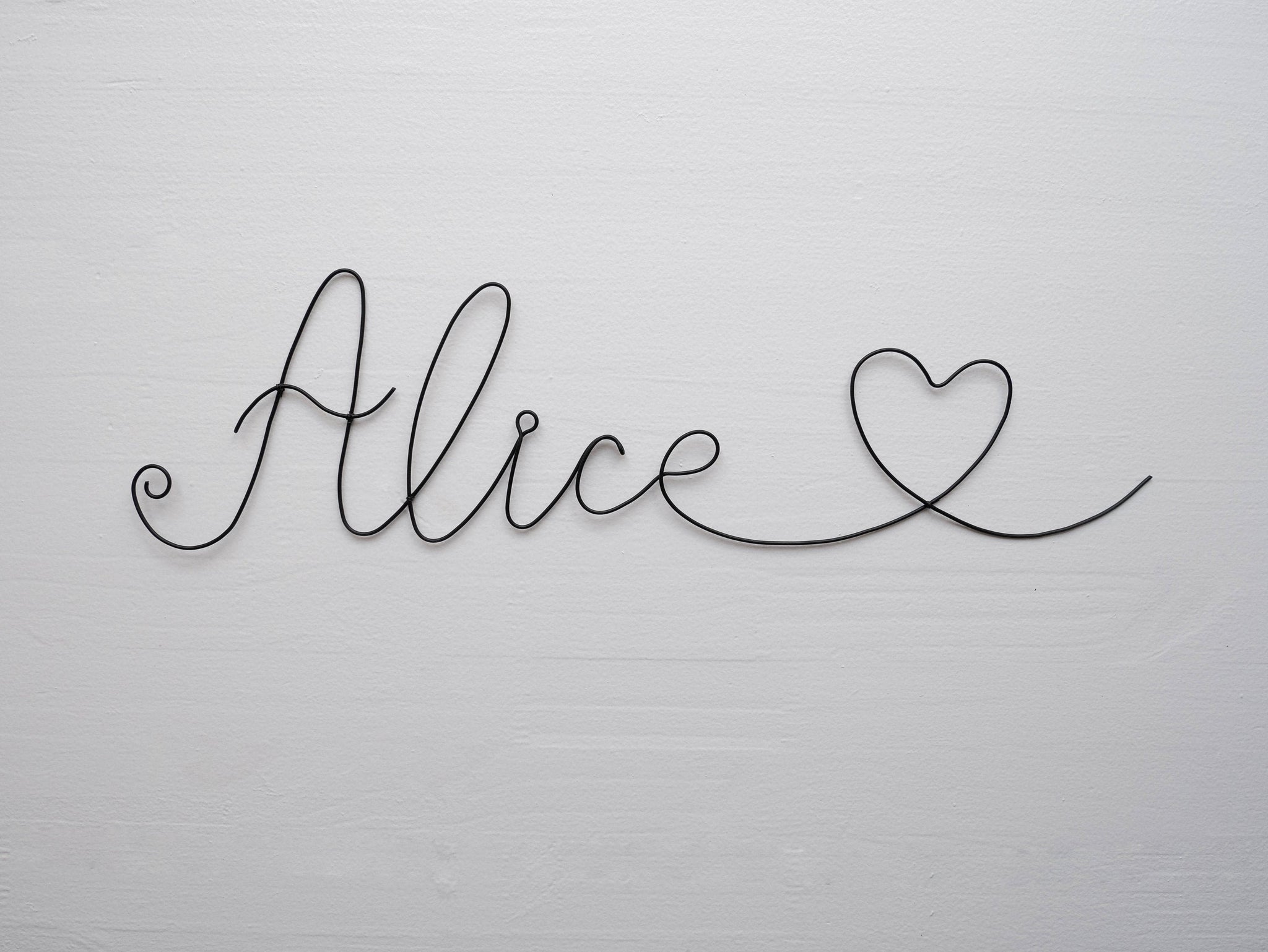 Prénom fil de fer personnalisable, Alice avec coeur, prénom bébé enfant, décoration murale pour chambre d'enfant, plaque de porte métal