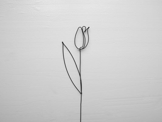 Wire flower tulip flower in annealed wire, floral wall decoration, bohemian nature decoration, bouquet of flowers, mistress gift