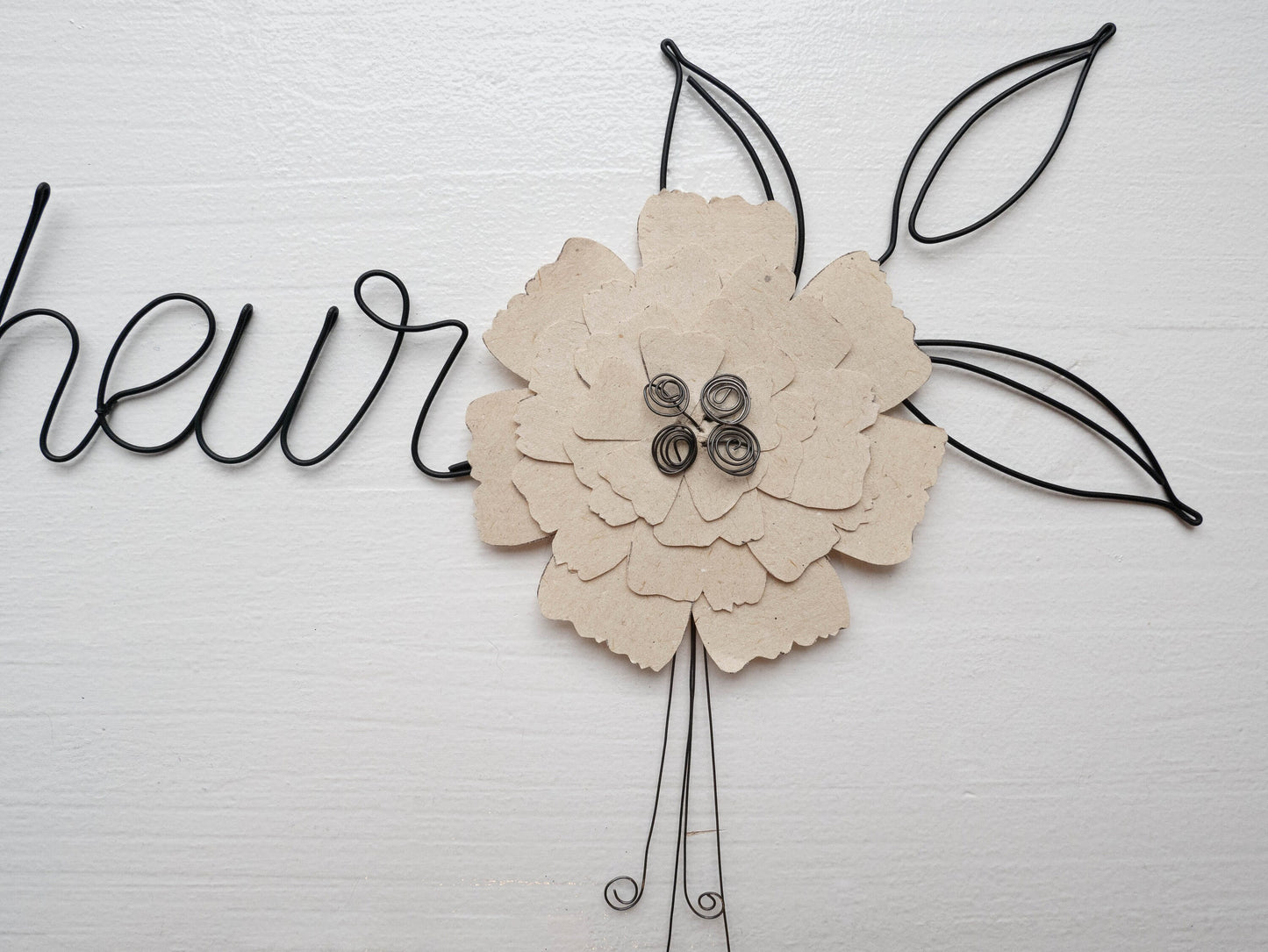 Word HAPPINESS wire, door plaque, paper flower, wire message, phrase, personalized first name, sculpture, wall decoration