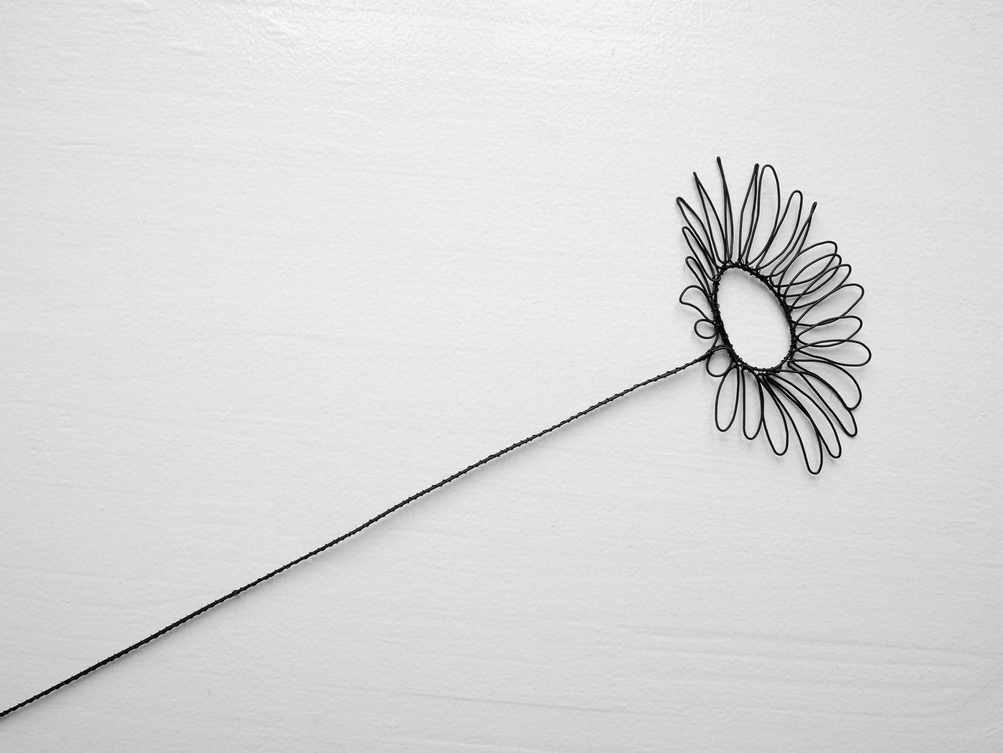 Wire flower daisy flower in annealed wire, floral wall decoration, bohemian nature decoration, bouquet of flowers, gift