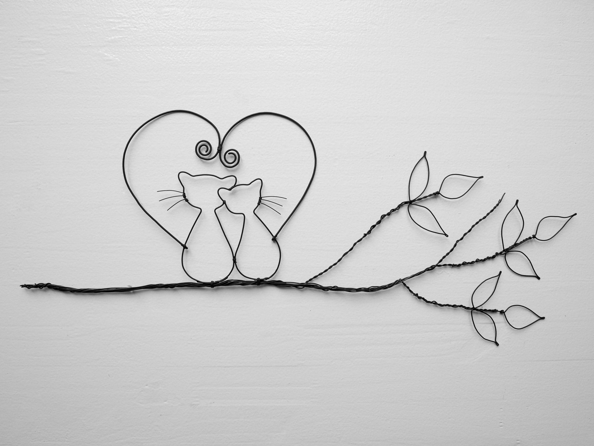 Chat en fil de fer recuit sur branche, couple de chat amoureux, décoration murale métal, déco nature, citation fil de fer, déco nature