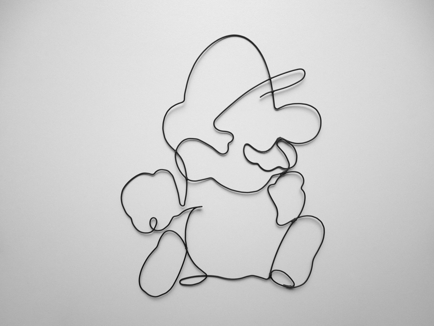 Mario in annealed wire, Mario Bros silhouette, metal wall decoration, wire quote, video game decoration, nintendo, sculpture