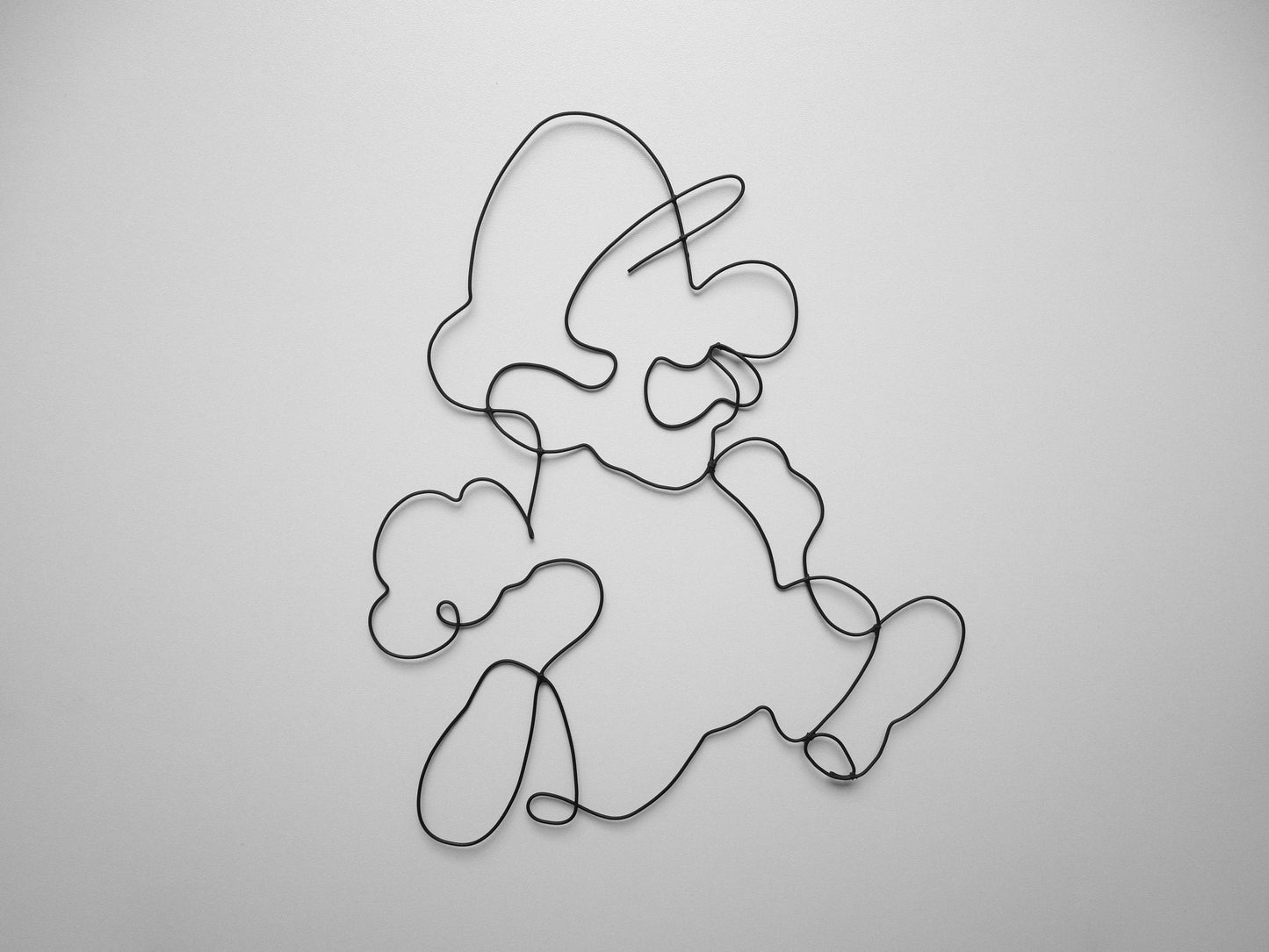 Luigi in annealed wire, Mario Bros silhouette, metal wall decoration, wire quote, video game decoration, nintendo, sculpture