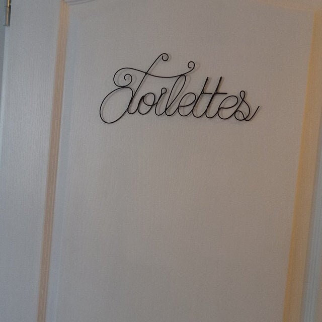 Toilet door plaque in annealed wire, toilet decoration, wire word, wire message, wire quote