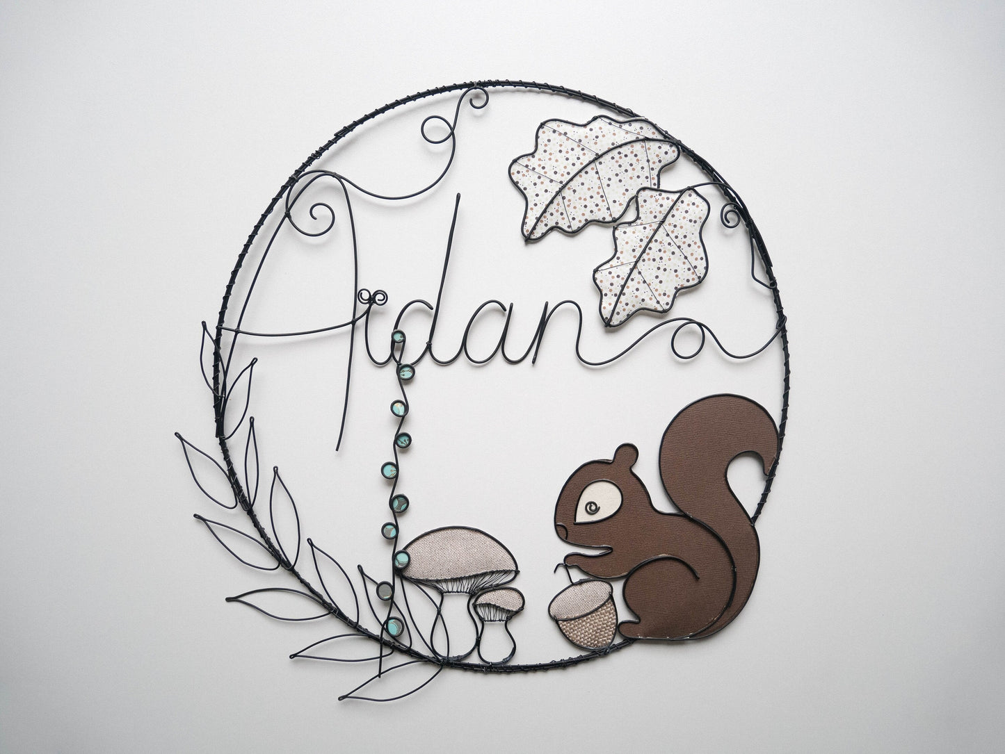 Wire first name, customizable first name Louise, squirrel and mushroom, forest theme, baby birth gift, first name door plaque