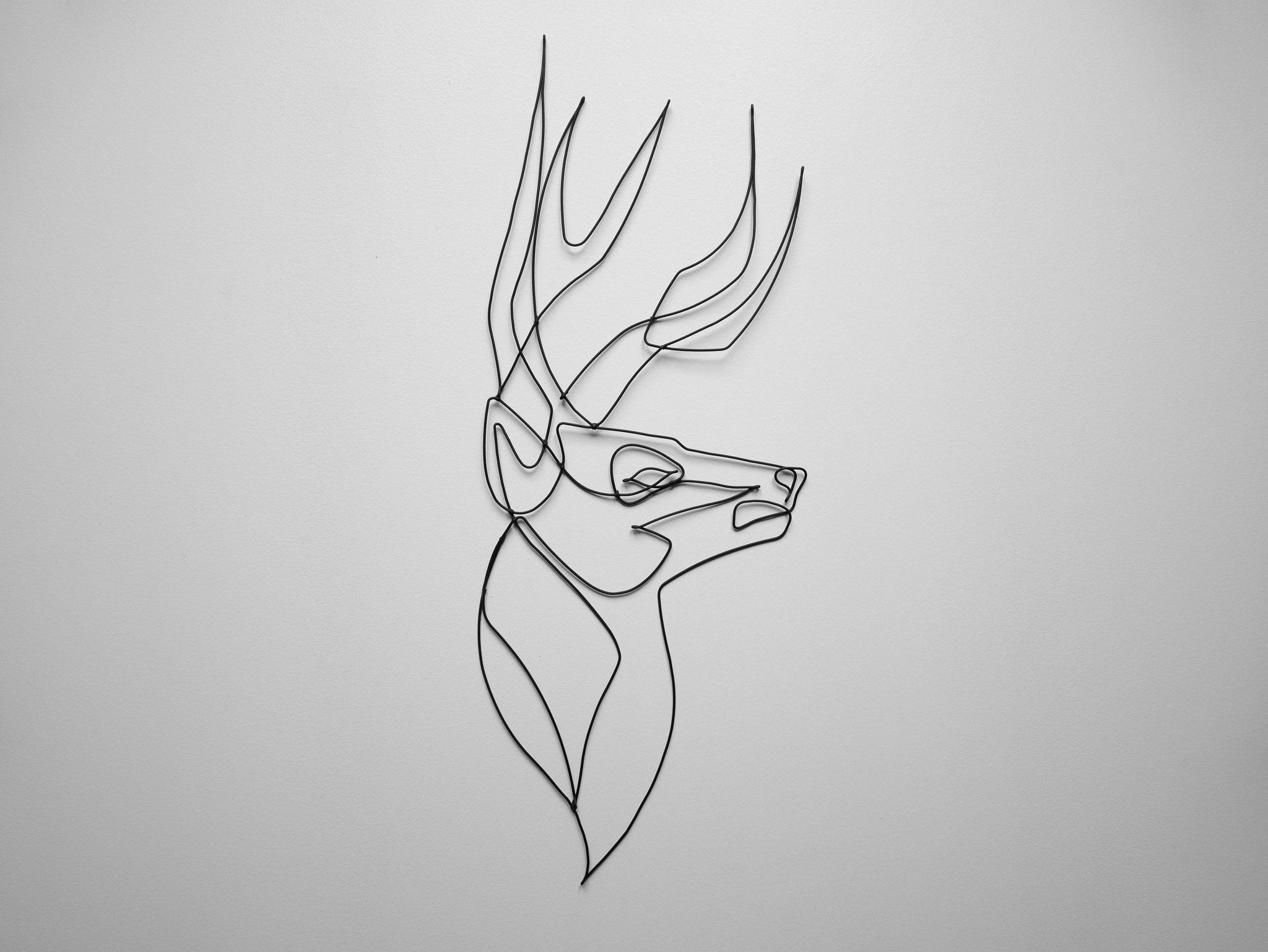 Cerf en métal, cerf en fil de fer décoration murale, déco maison, oiseau métal, phrase fil de fer, animal personnalisable, cerf en bois