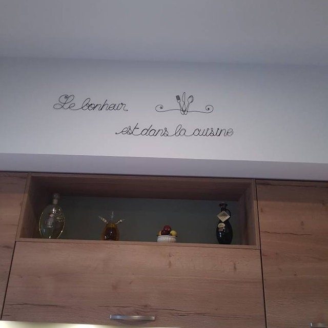 Quote in real annealed wire, Happiness is in the kitchen, kitchen wall decoration, sculpture in annealed wire