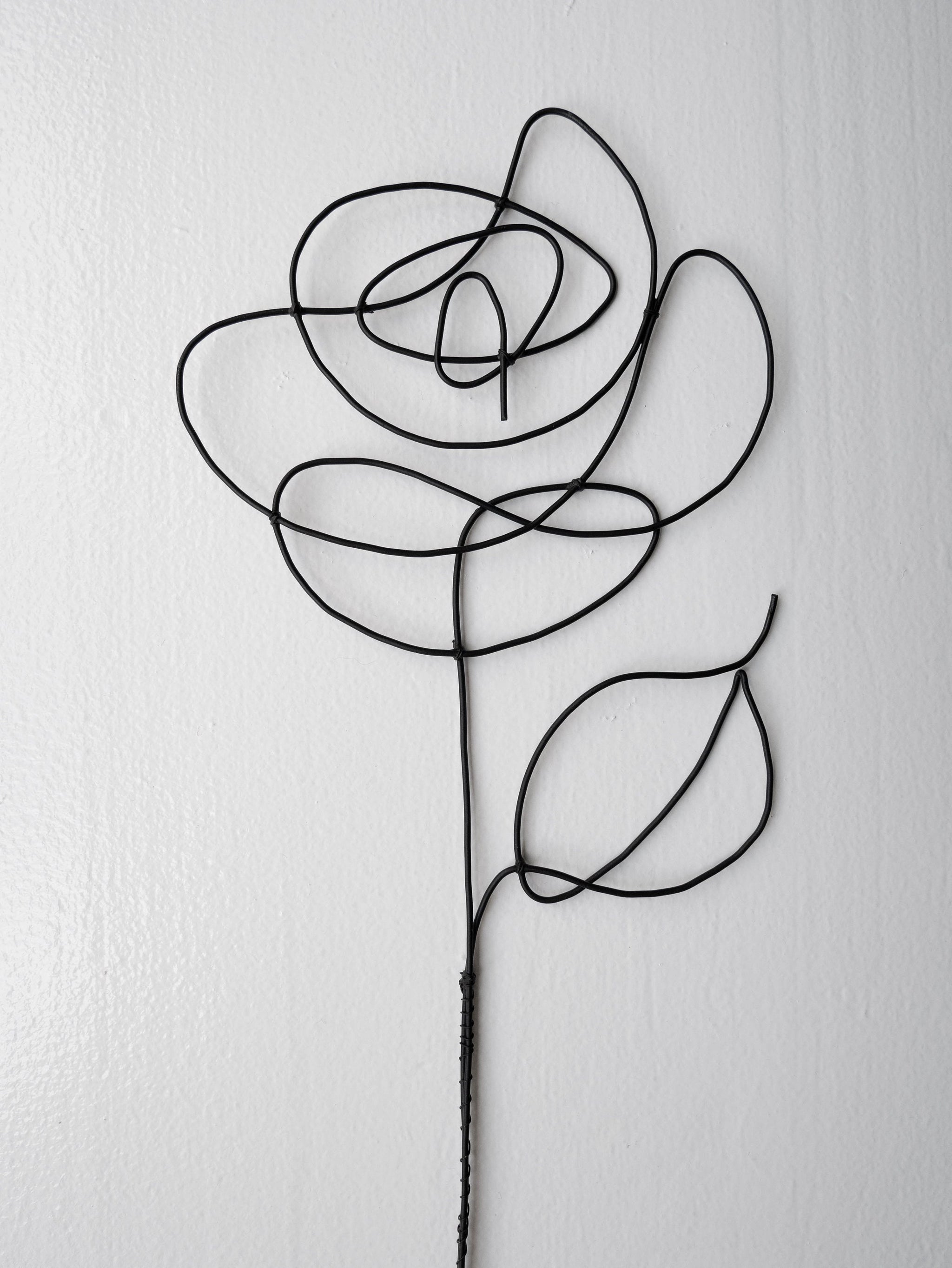 Fleur fil de fer rose fleur en fil de fer recuit, décoration murale floral, décoration bohème nature, bouquet de fleurs, cadeau maitresse