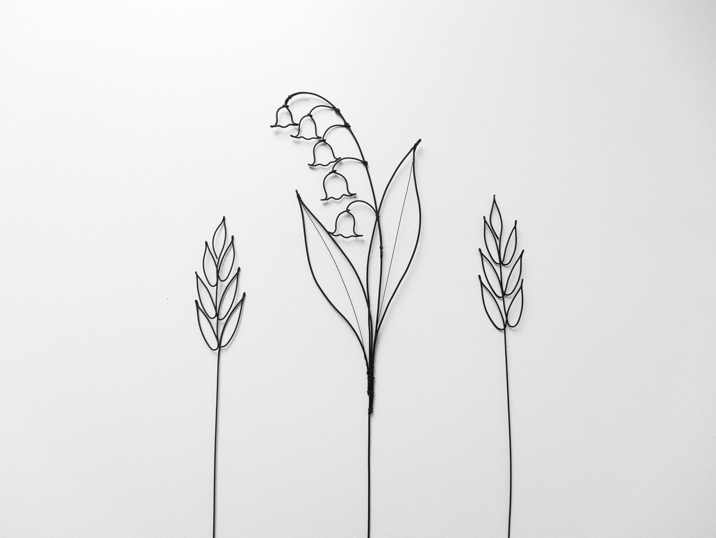 Bouquet de 3 fleurs éternelles en fil de fer recuit : Muguet et Brindilles, Déco florale moderne, décoration d'intérieur, cadeau