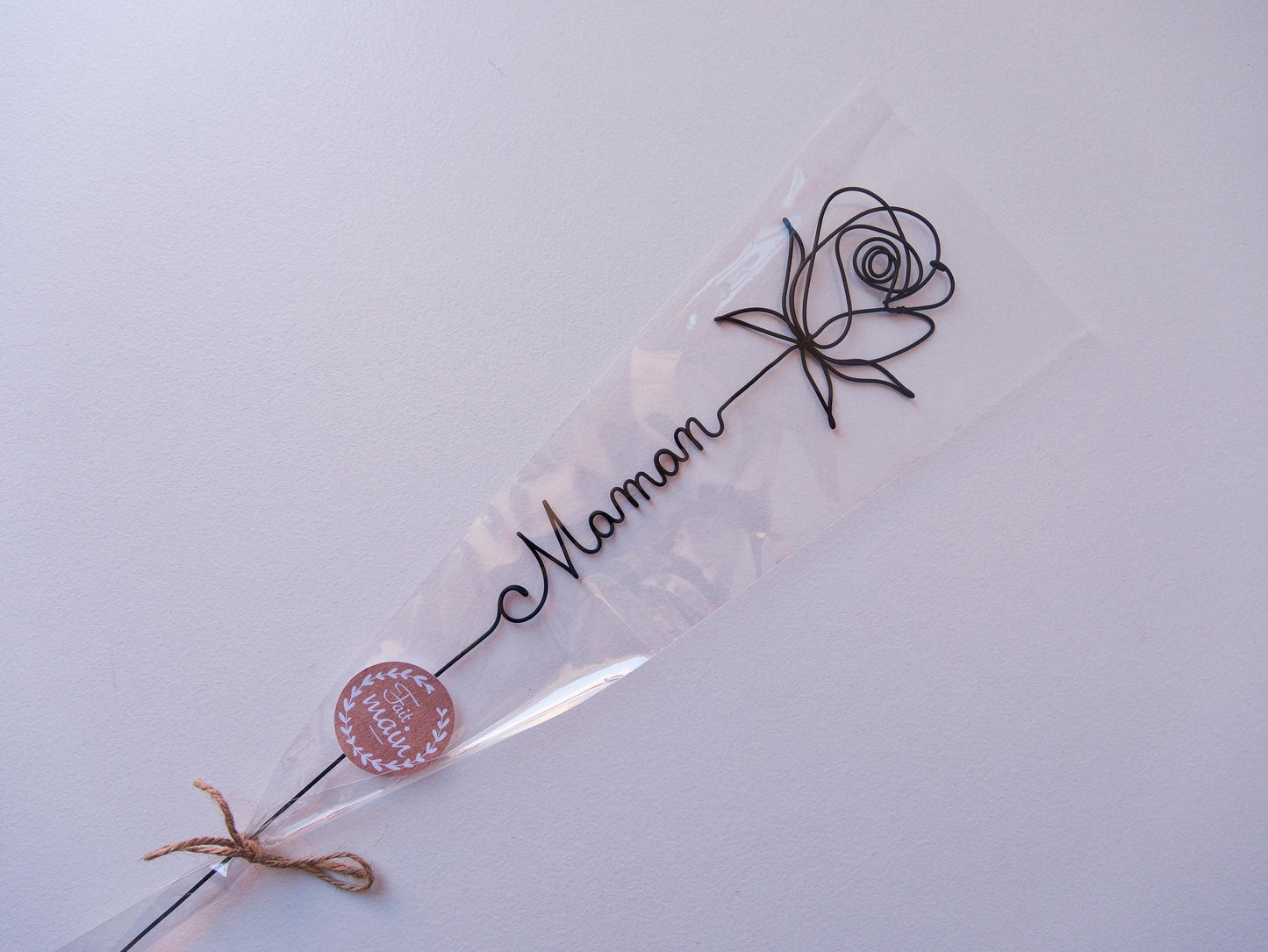 Rose personnalisée en véritable fil de fer incassable, prénom personnalisé, cadeau Fêtes des Mères Maman Mamie Maîtresse Maître Nounou Atsem