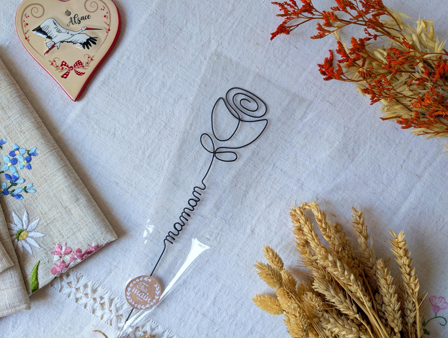 Rose personnalisée en véritable fil de fer incassable, prénom personnalisé, cadeau Fêtes des Mères Maman Mamie Maîtresse Maître Nounou Atsem