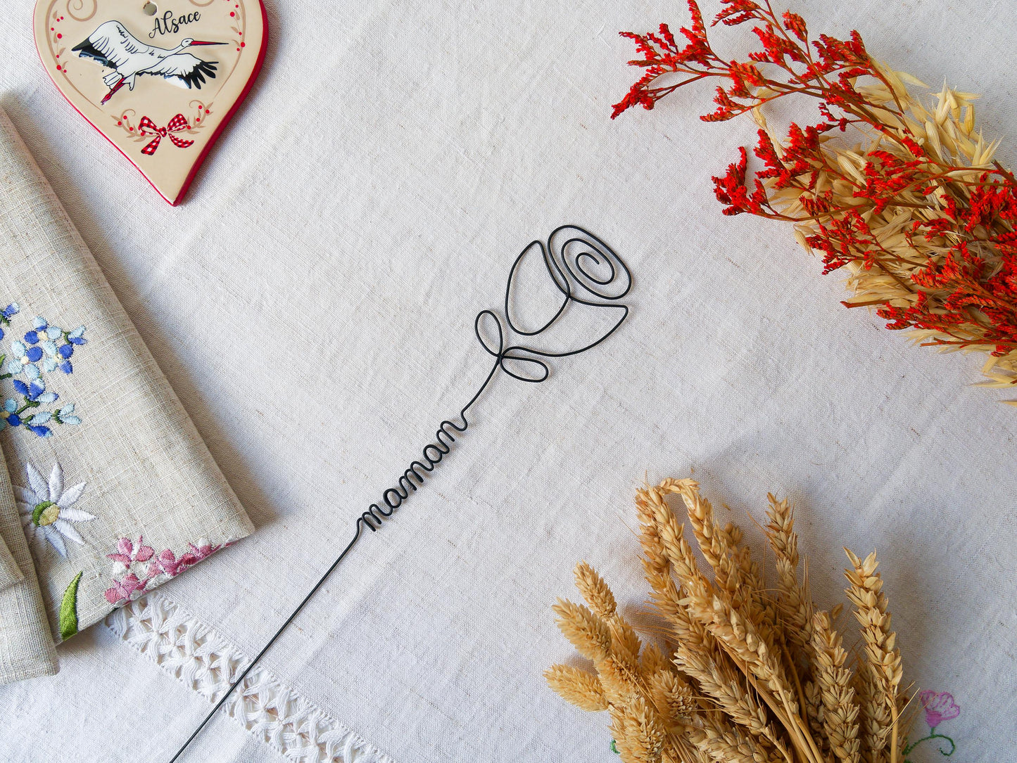 Rose personnalisée en véritable fil de fer incassable, prénom personnalisé, cadeau Fêtes des Mères Maman Mamie Maîtresse Maître Nounou Atsem