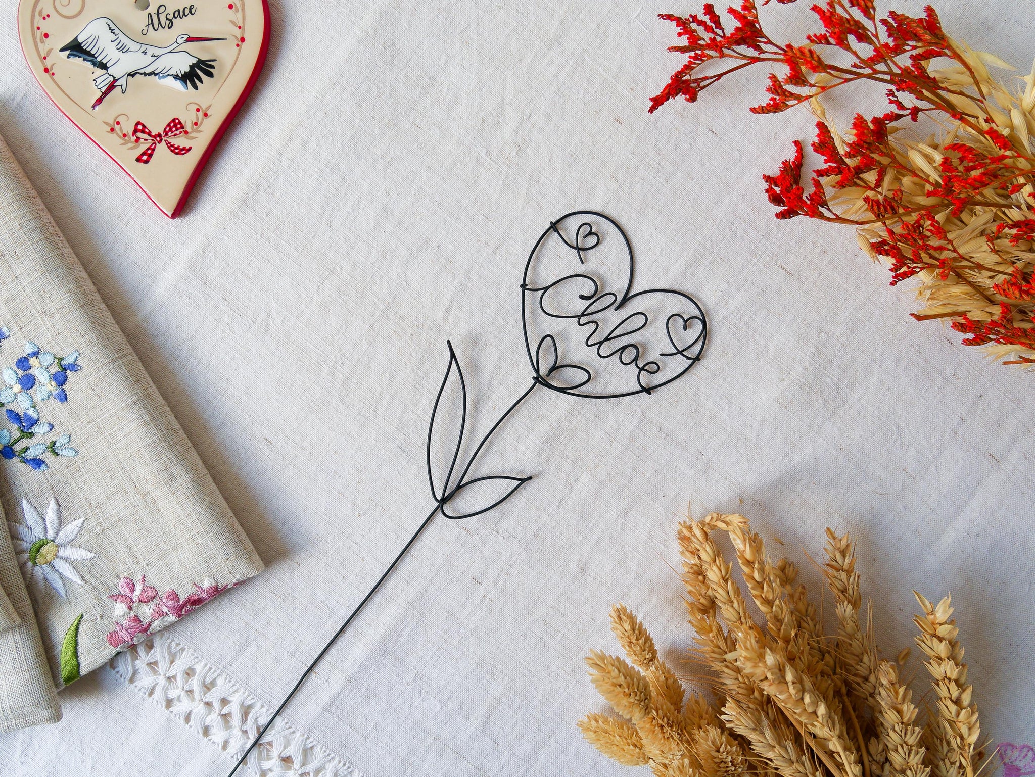 Fleur coeur personnalisée en véritable fil de fer incassable, prénom personnalisé, cadeau Fêtes des Mères Maman Mamie Maîtresse Nounou Atsem