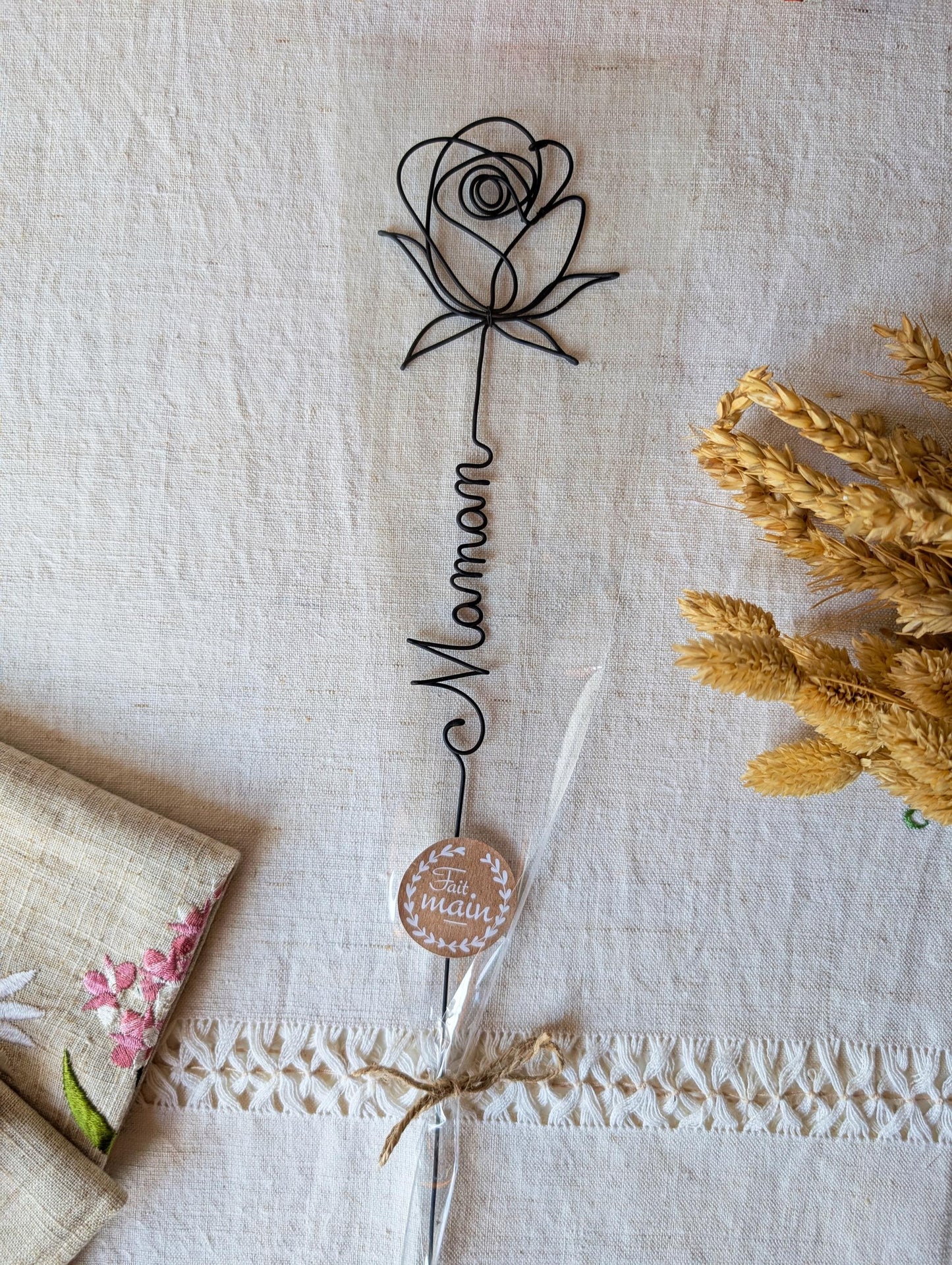 Rose personnalisée en véritable fil de fer incassable, prénom personnalisé, cadeau Fêtes des Mères Maman Mamie Maîtresse Maître Nounou Atsem